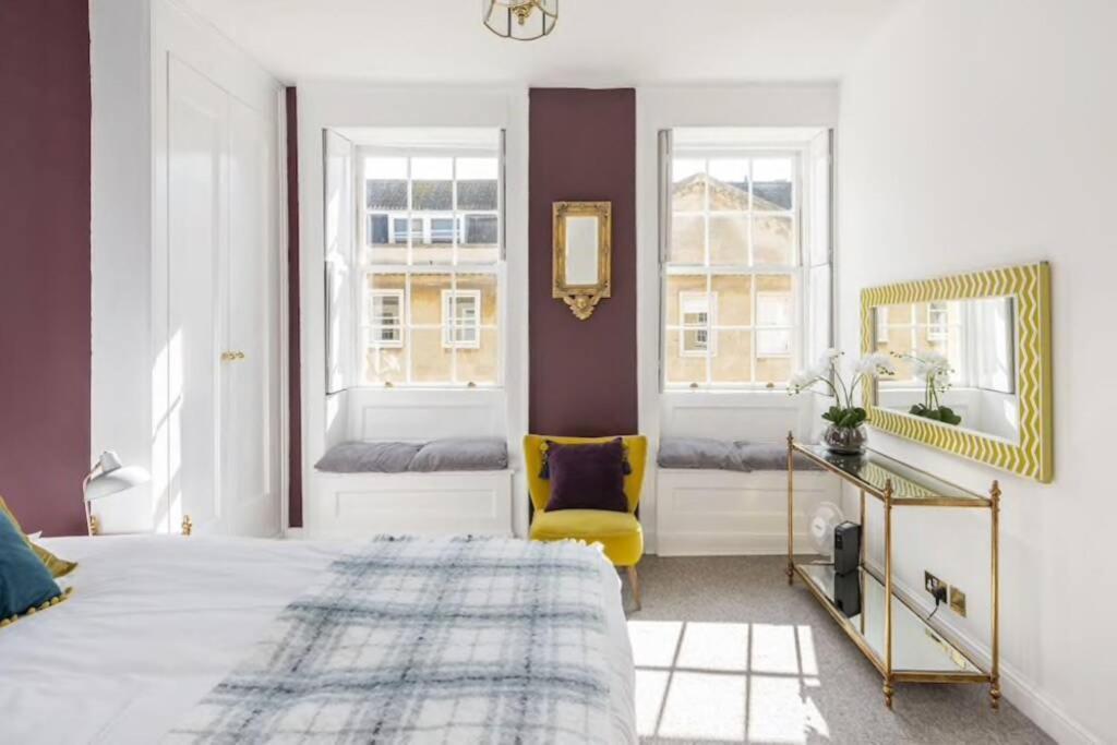 Georgian Apartment Located In The Center Of Bath. Exterior foto
